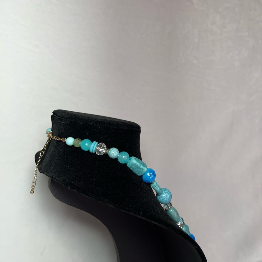 Turquoise and Blue Beaded Necklace - Picture 5 of 9